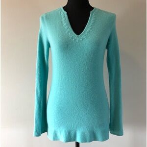 Women’s Folio New York V Neck 100% Cashmere Pastel Blue pullover sweater size S